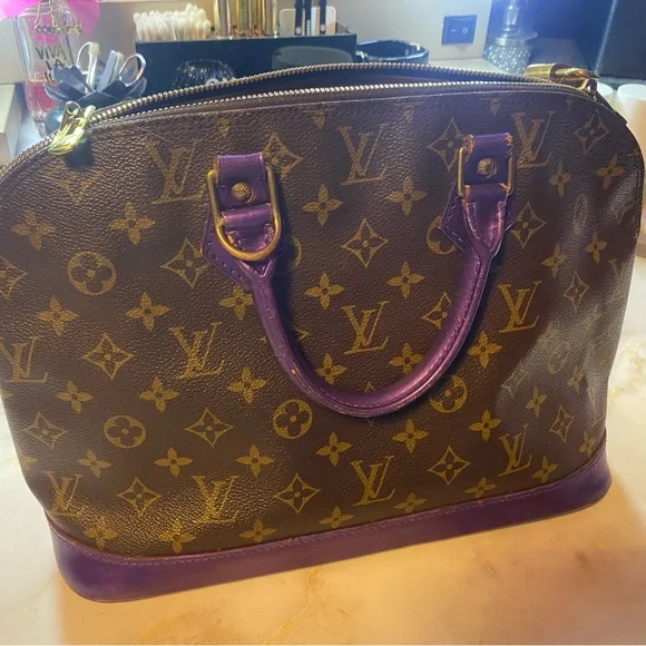 AUTHENTIC Louis Vuitton Custom Painted Alma Monogram